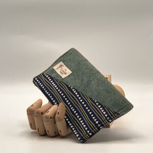 Tabaquera TAHO-Triangulos verde.