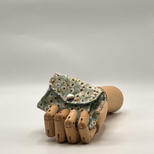 Monedero APONI-flor almendro celeste.