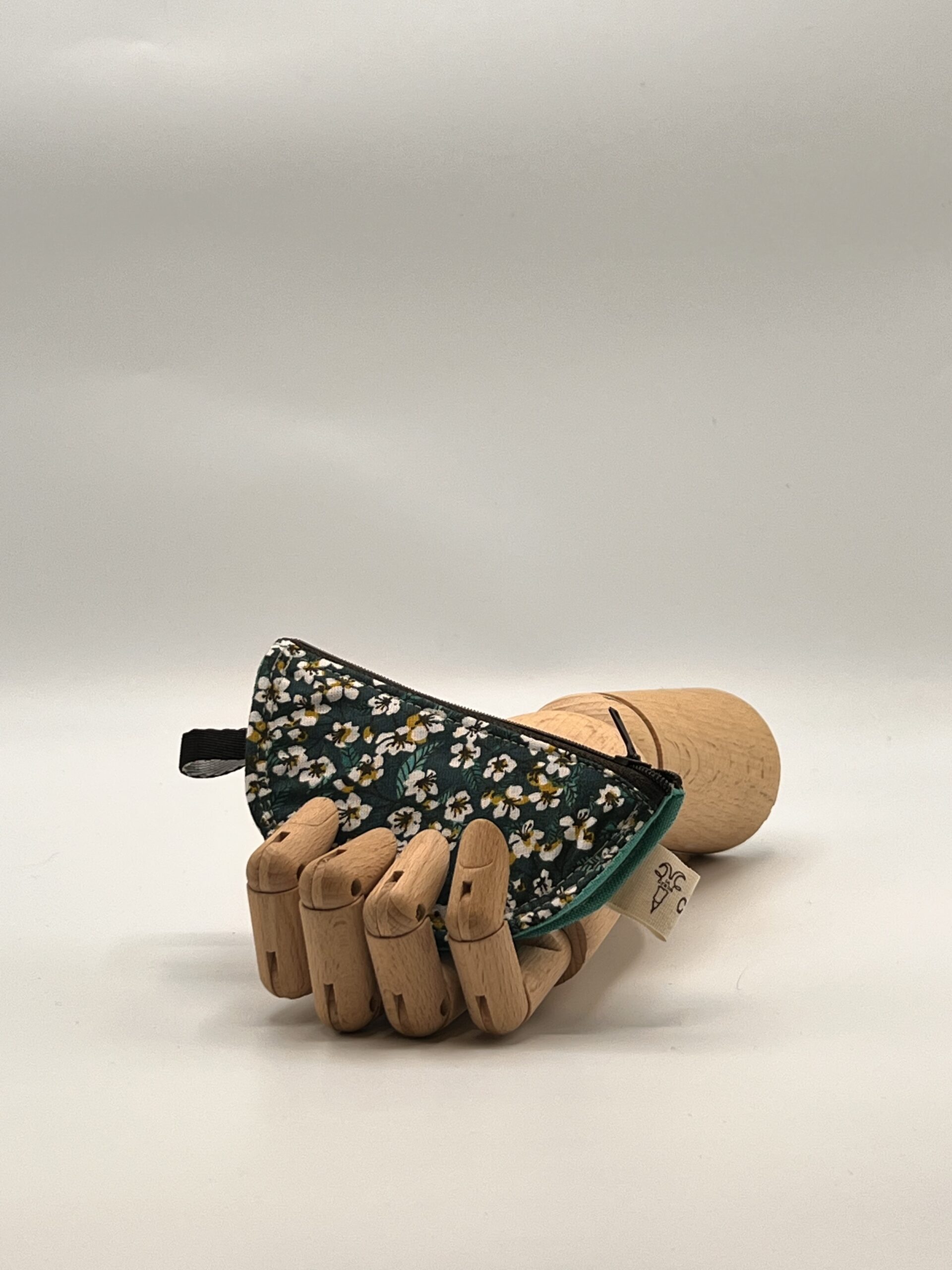 Monedero LIRA-flor almendro verde.