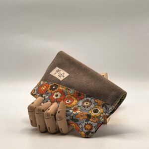 Tabaquera TAHO-Flor retro marrón.