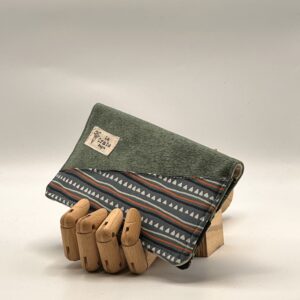 Tabaquera TAHO-Triángulos verde.