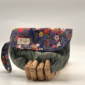 Neceser MIKA-flor japonesa.