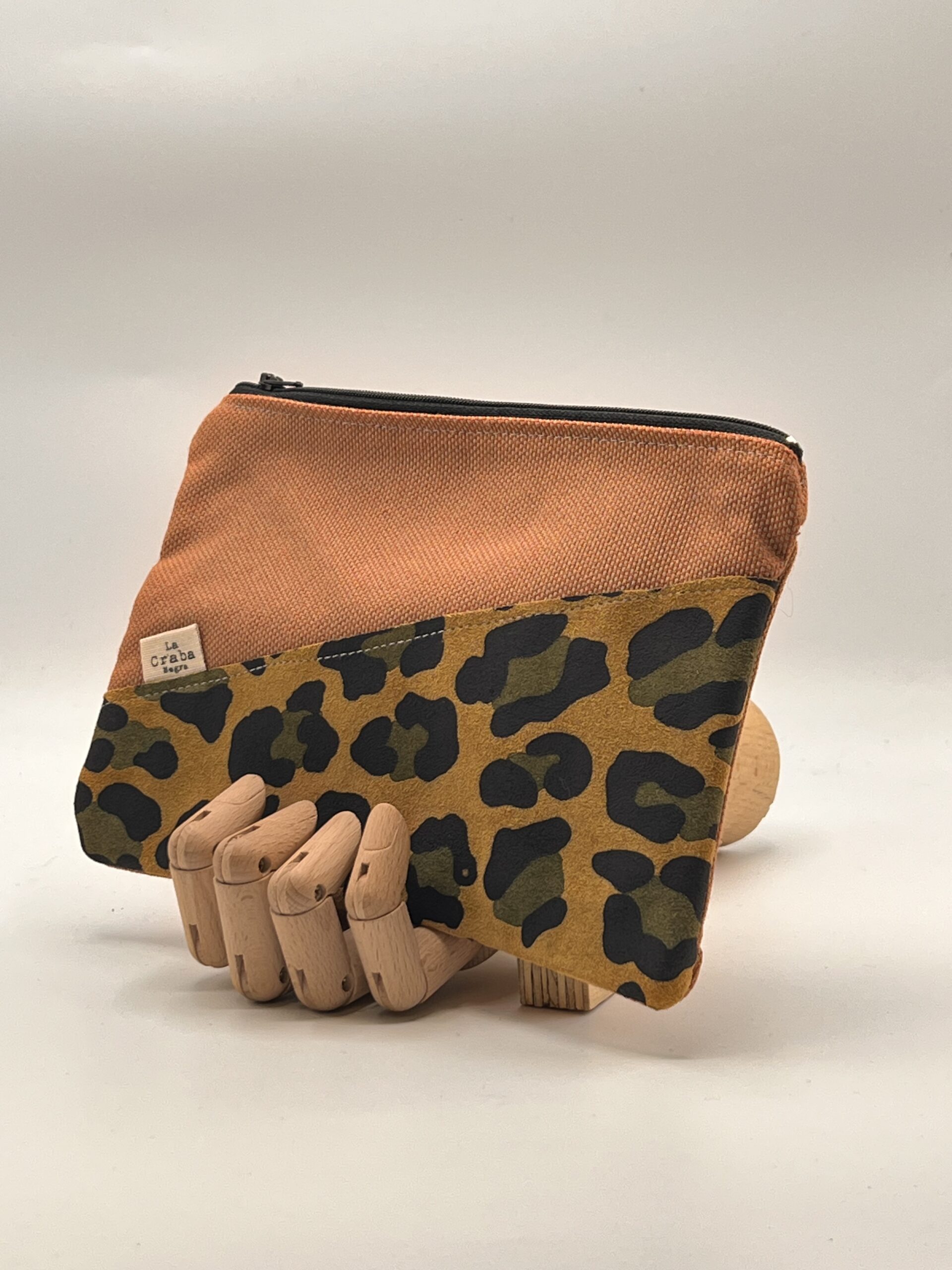 MONEDERO-NECESER-TIERRAU. Teja leopardo ocre.