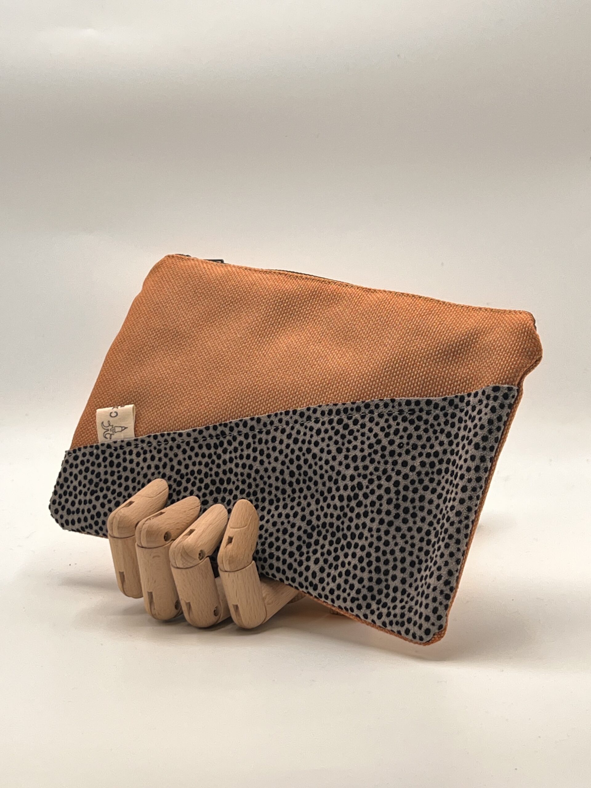 MONEDERO-NECESER-TIERRAU. Teja topo gris.