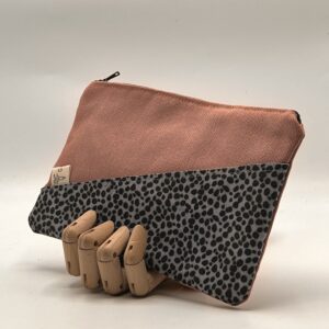 MONEDERO-NECESER-TIERRAU. Rosa topo azul.